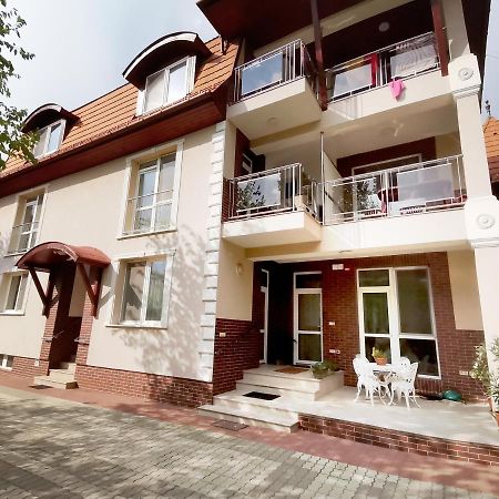 Solar Apartmanok Hajdúszoboszló Kültér fotó